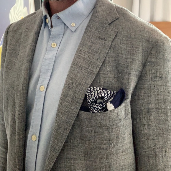 Navy and white pocket square - Picture 3 of 3